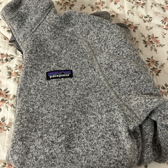 Women’s Patagonia better sweater - Picture 2 of 4